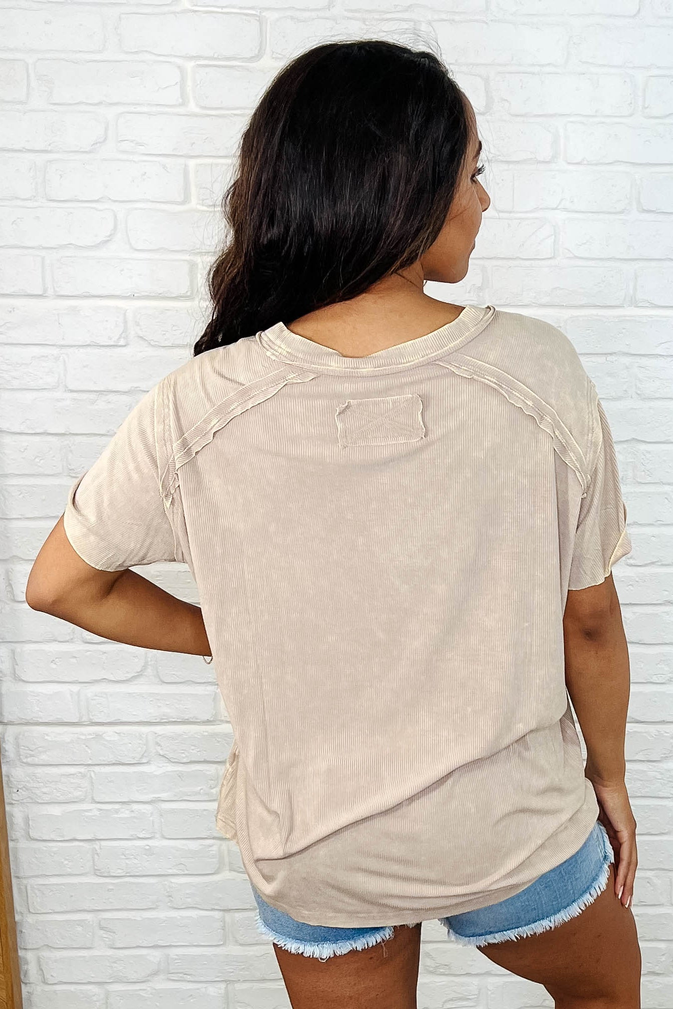 Easy Style Basic Mineral Wash Top in Ash Mocha